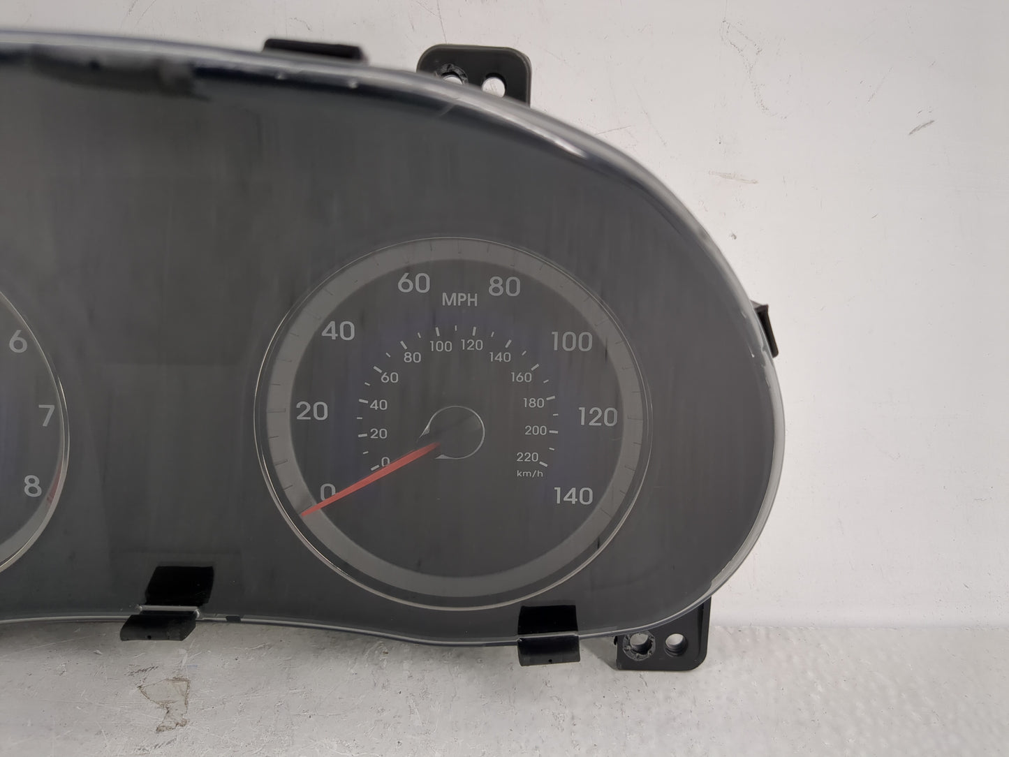 2013-2014 Hyundai Accent Instrument Cluster Speedometer Gauges P/N:94001-1R005 Fits Fits 2013 2014 OEM Used Auto Parts - Oem