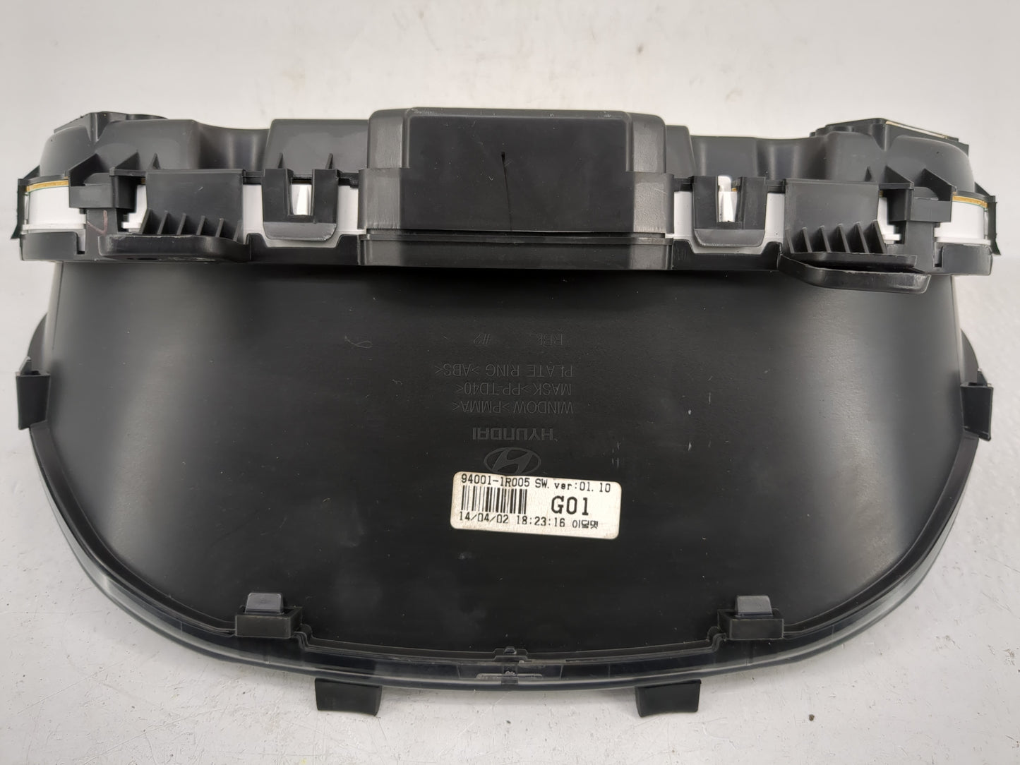 2013-2014 Hyundai Accent Instrument Cluster Speedometer Gauges P/N:94001-1R005 Fits Fits 2013 2014 OEM Used Auto Parts - Oem