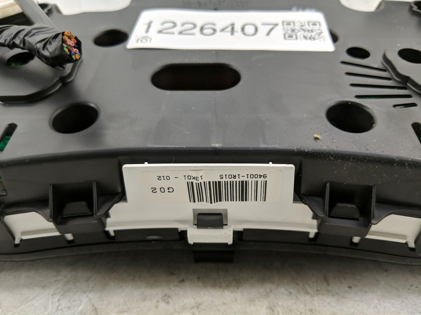 2013-2014 Hyundai Accent Instrument Cluster Speedometer Gauges P/N:94001-1R015 Fits Fits 2013 2014 OEM Used Auto Parts - Oem