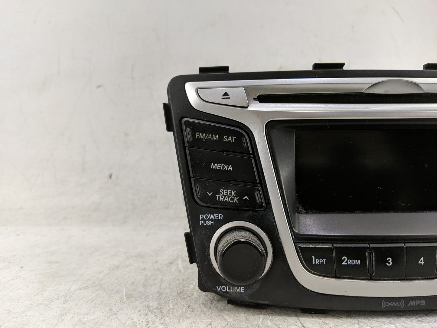 2014 Hyundai Accent Radio AM FM Cd Player Receiver Replacement P/N:96170-1R1104X Fits OEM Used Auto Parts - Oemusedautoparts