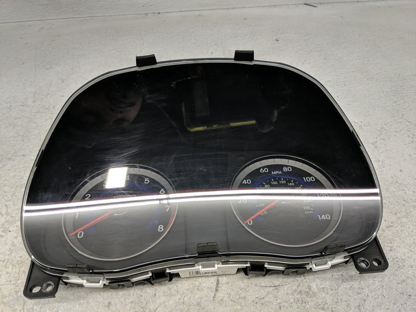 2013-2014 Hyundai Accent Instrument Cluster Speedometer Gauges P/N:94001-1R005 Fits Fits 2013 2014 OEM Used Auto Parts - Oem
