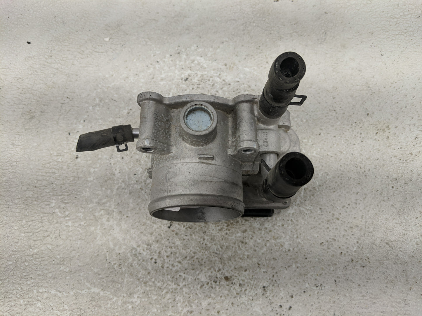 2012-2019 Hyundai Accent Throttle Body P/N:35100-28300 Fits Fits 2012 2013 2014 2015 2016 2017 2018 2019 OEM Used Auto Parts