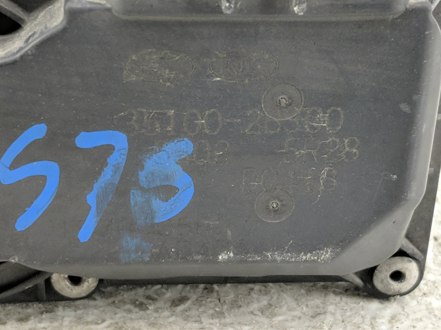 2012-2019 Hyundai Accent Throttle Body P/N:35100-28300 Fits Fits 2012 2013 2014 2015 2016 2017 2018 2019 OEM Used Auto Parts