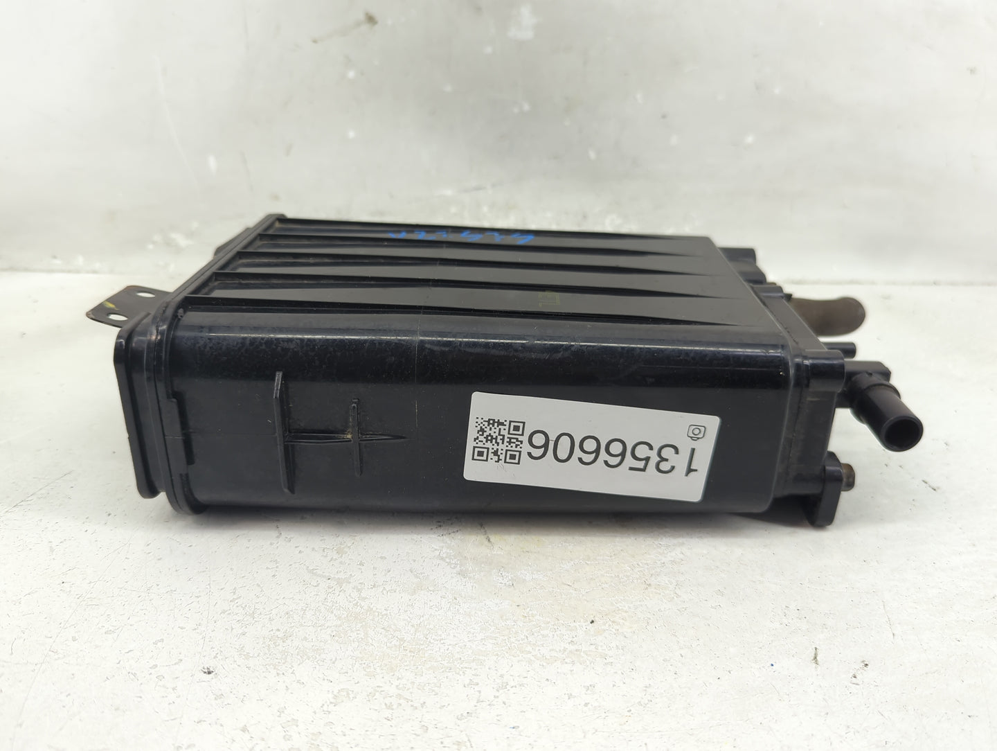 2014 Hyundai Accent Fuel Vapor Charcoal Canister - Oemusedautoparts1.com