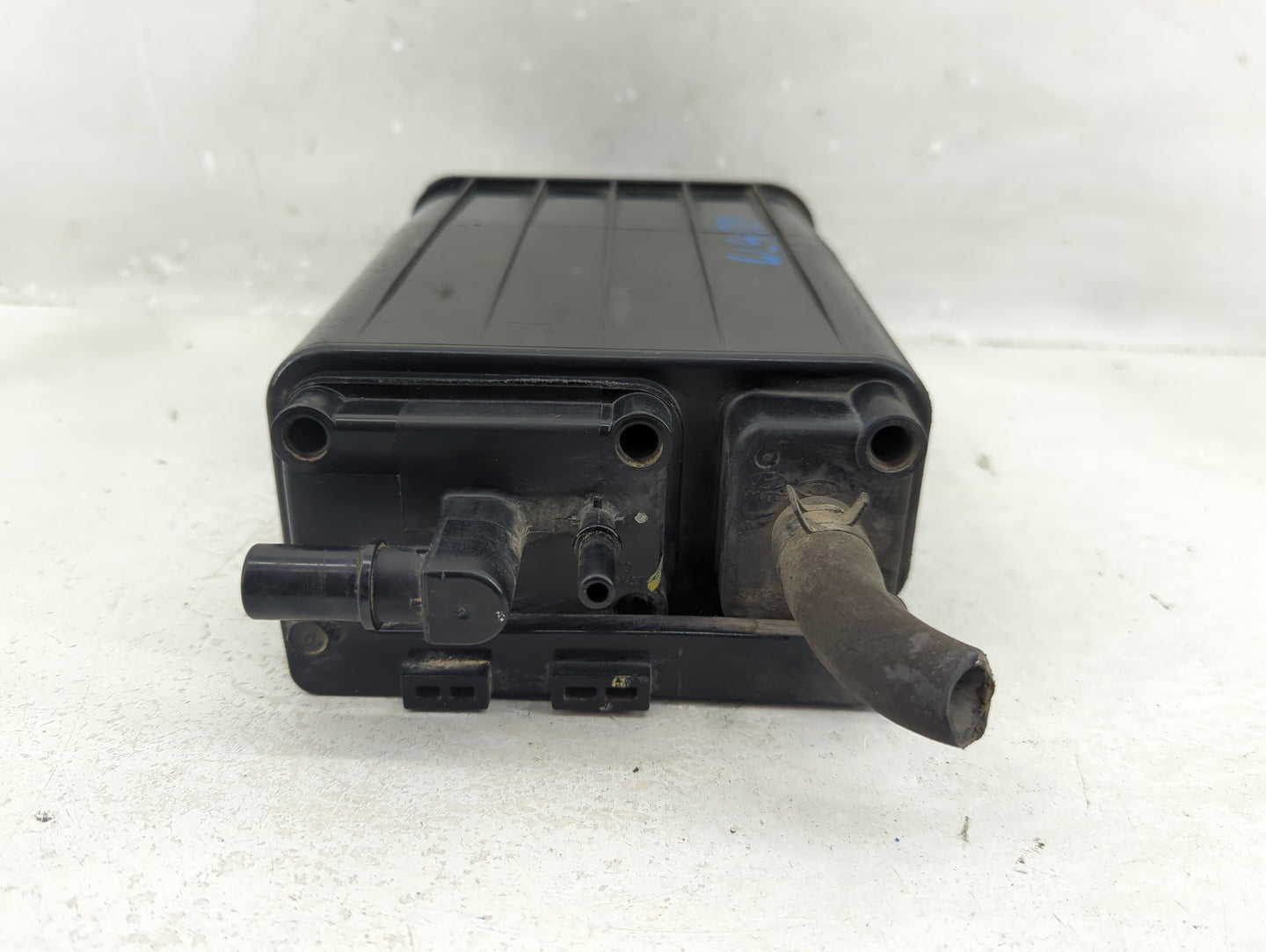 2014 Hyundai Accent Fuel Vapor Charcoal Canister - Oemusedautoparts1.com