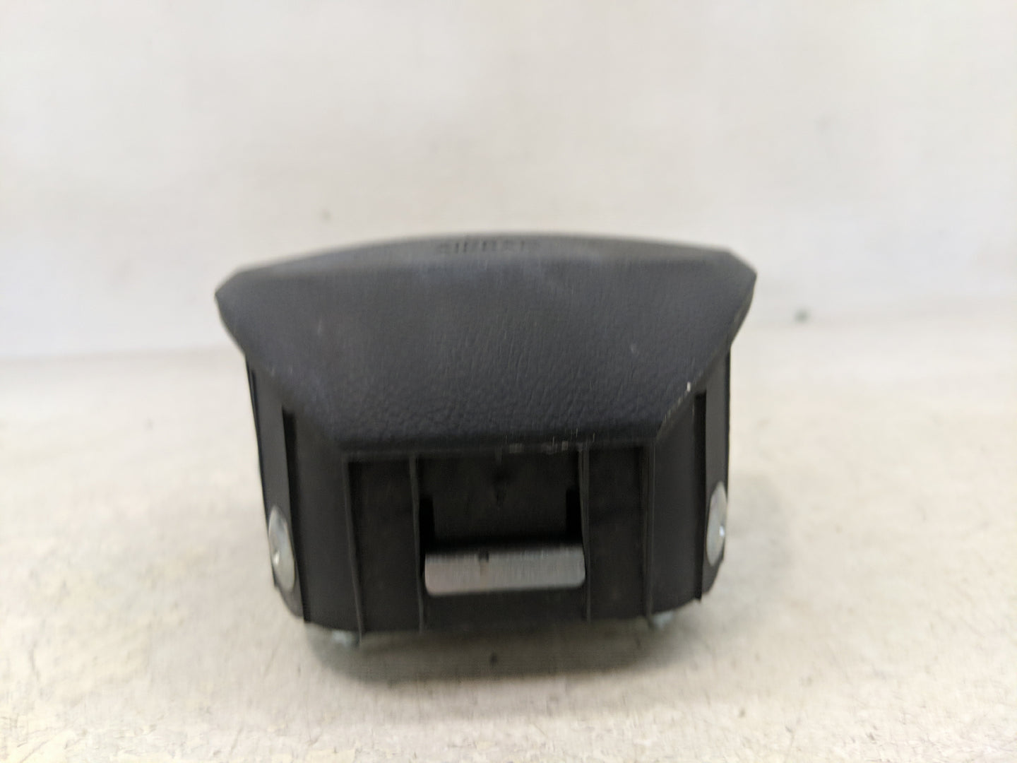 2014 Hyundai Accent Air Bag Driver Left Steering Wheel Mounted P/N:56900-1R500 Fits OEM Used Auto Parts - Oemusedautoparts1.