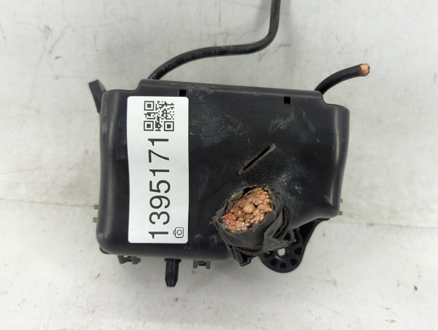 2013-2014 Hyundai Accent Fusebox Fuse Box Panel Relay Module P/N:912201R627 Fits Fits 2013 2014 OEM Used Auto Parts - Oemuse