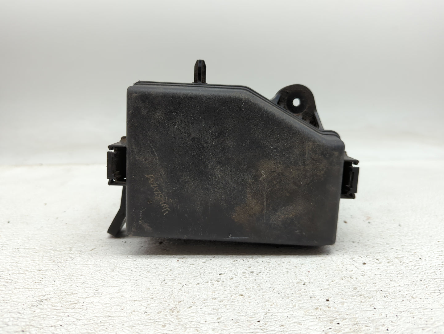 2013-2014 Hyundai Accent Fusebox Fuse Box Panel Relay Module P/N:912201R427 Fits Fits 2013 2014 OEM Used Auto Parts - Oemuse