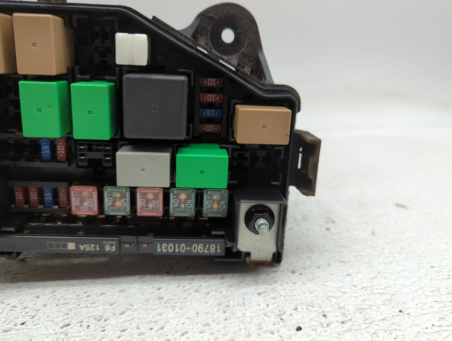 2013-2014 Hyundai Accent Fusebox Fuse Box Panel Relay Module P/N:912201R427 Fits Fits 2013 2014 OEM Used Auto Parts - Oemuse
