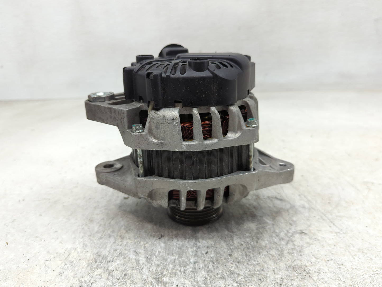2012-2014 Hyundai Accent Alternator Replacement Generator Charging Assembly Engine OEM P/N:62472232 Fits OEM Used Auto Parts