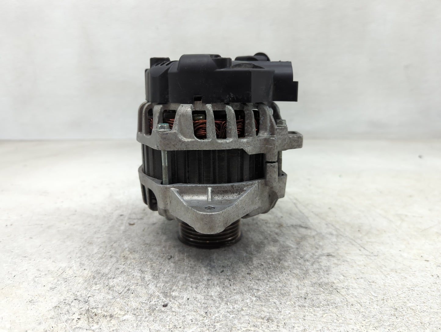 2012-2014 Hyundai Accent Alternator Replacement Generator Charging Assembly Engine OEM P/N:62472232 Fits OEM Used Auto Parts