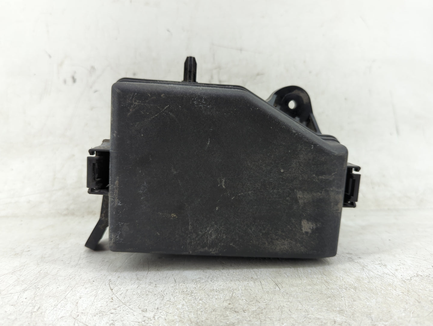 2013-2014 Hyundai Accent Fusebox Fuse Box Panel Relay Module P/N:912201R627 Fits Fits 2013 2014 OEM Used Auto Parts - Oemuse