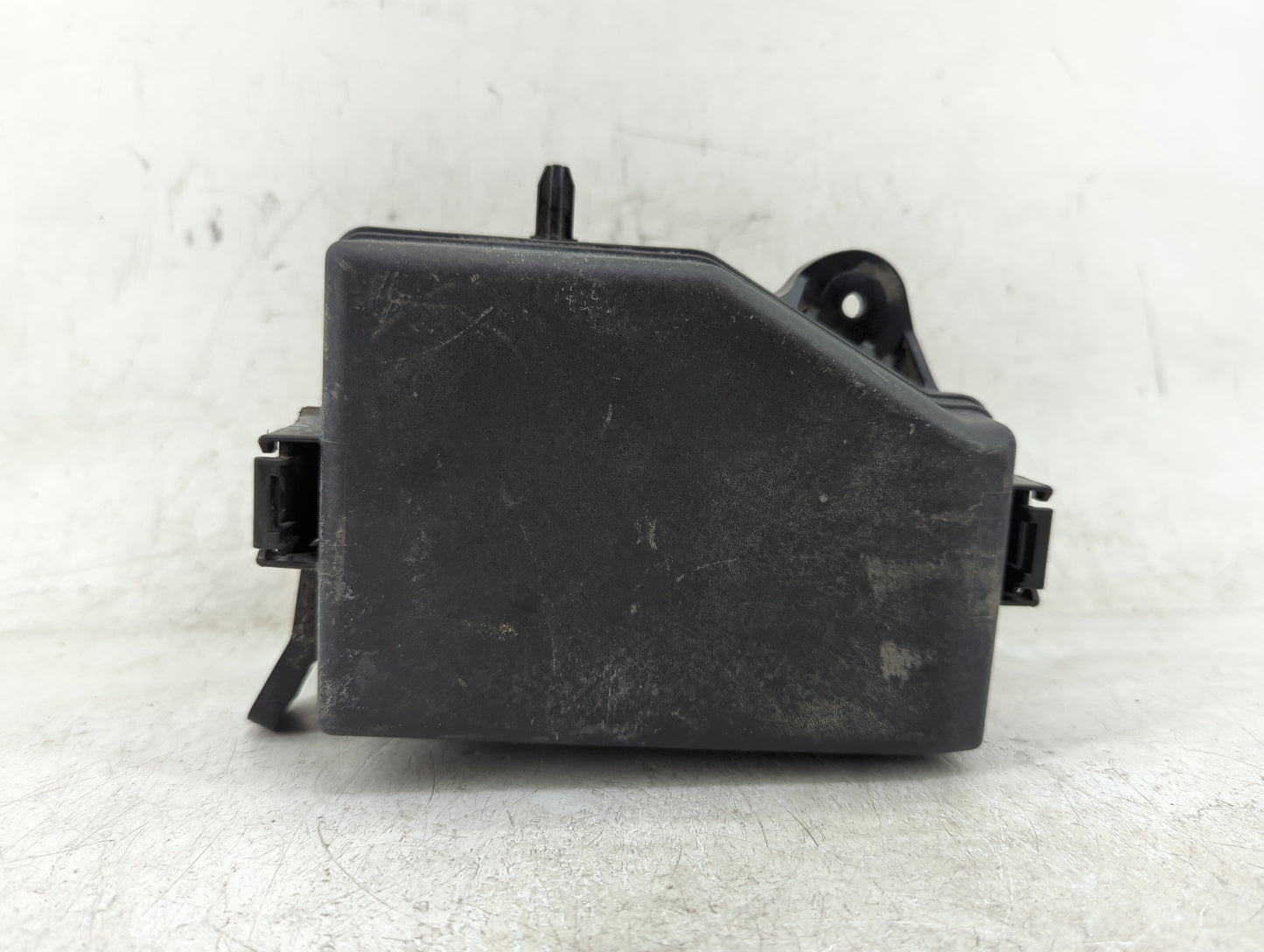 2013-2014 Hyundai Accent Fusebox Fuse Box Panel Relay Module P/N:912201R627 Fits Fits 2013 2014 OEM Used Auto Parts - Oemuse