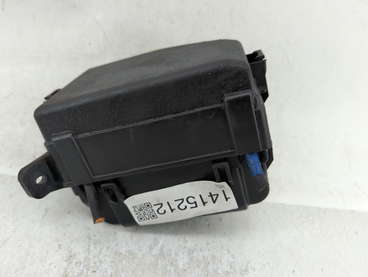 2013-2014 Hyundai Accent Fusebox Fuse Box Panel Relay Module Fits Fits 2013 2014 OEM Used Auto Parts - Oemusedautoparts1.com