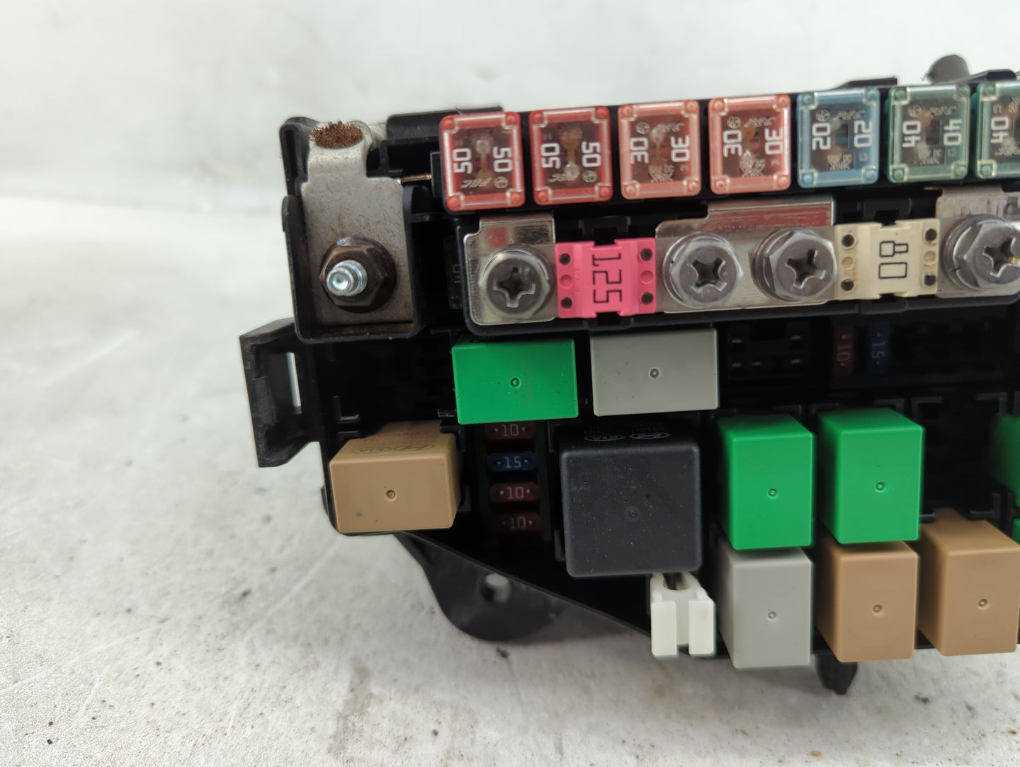 2013-2014 Hyundai Accent Fusebox Fuse Box Panel Relay Module Fits Fits 2013 2014 OEM Used Auto Parts - Oemusedautoparts1.com