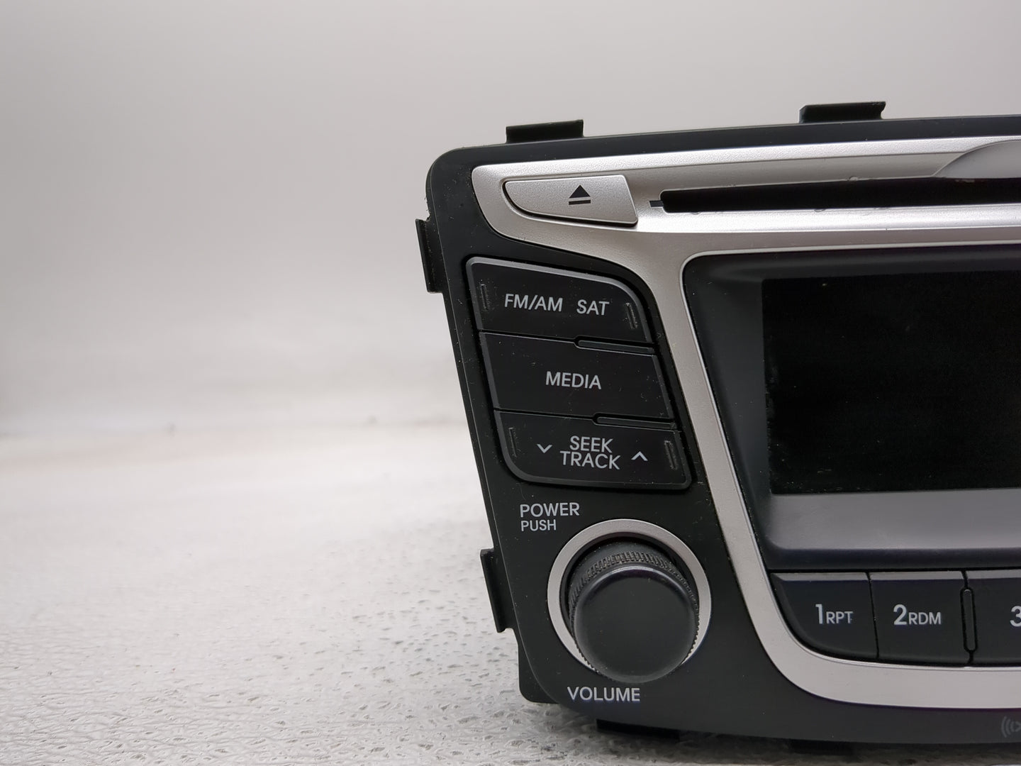 2014 Hyundai Accent Radio AM FM Cd Player Receiver Replacement P/N:96170-1R1104X Fits OEM Used Auto Parts - Oemusedautoparts