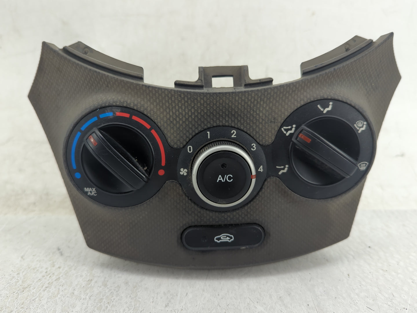 2012-2014 Hyundai Accent Climate Control Module Temperature AC/Heater Replacement P/N:97250-1R161 Fits Fits 2012 2013 2014 O