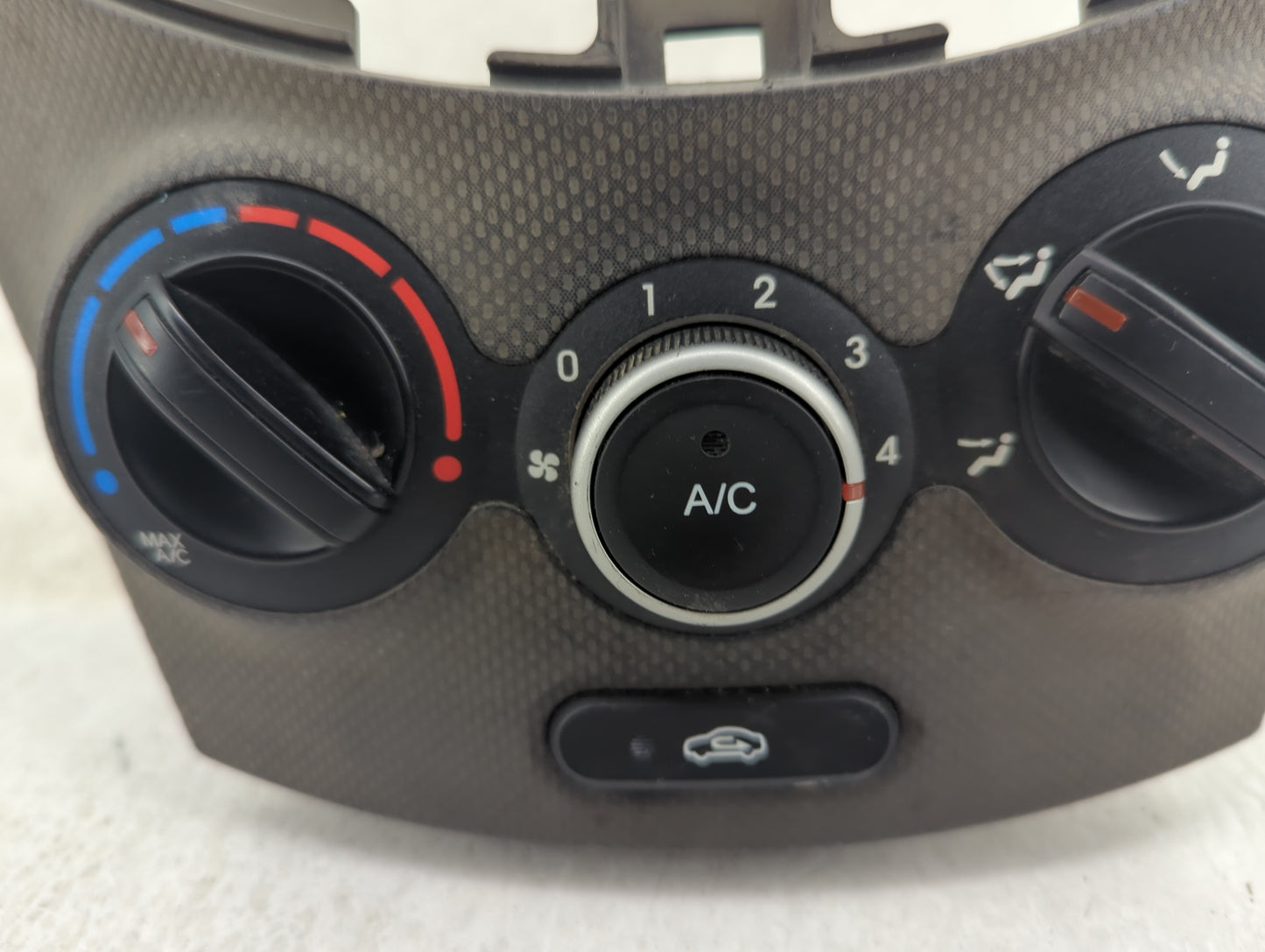 2012-2014 Hyundai Accent Climate Control Module Temperature AC/Heater Replacement P/N:97250-1R161 Fits Fits 2012 2013 2014 O