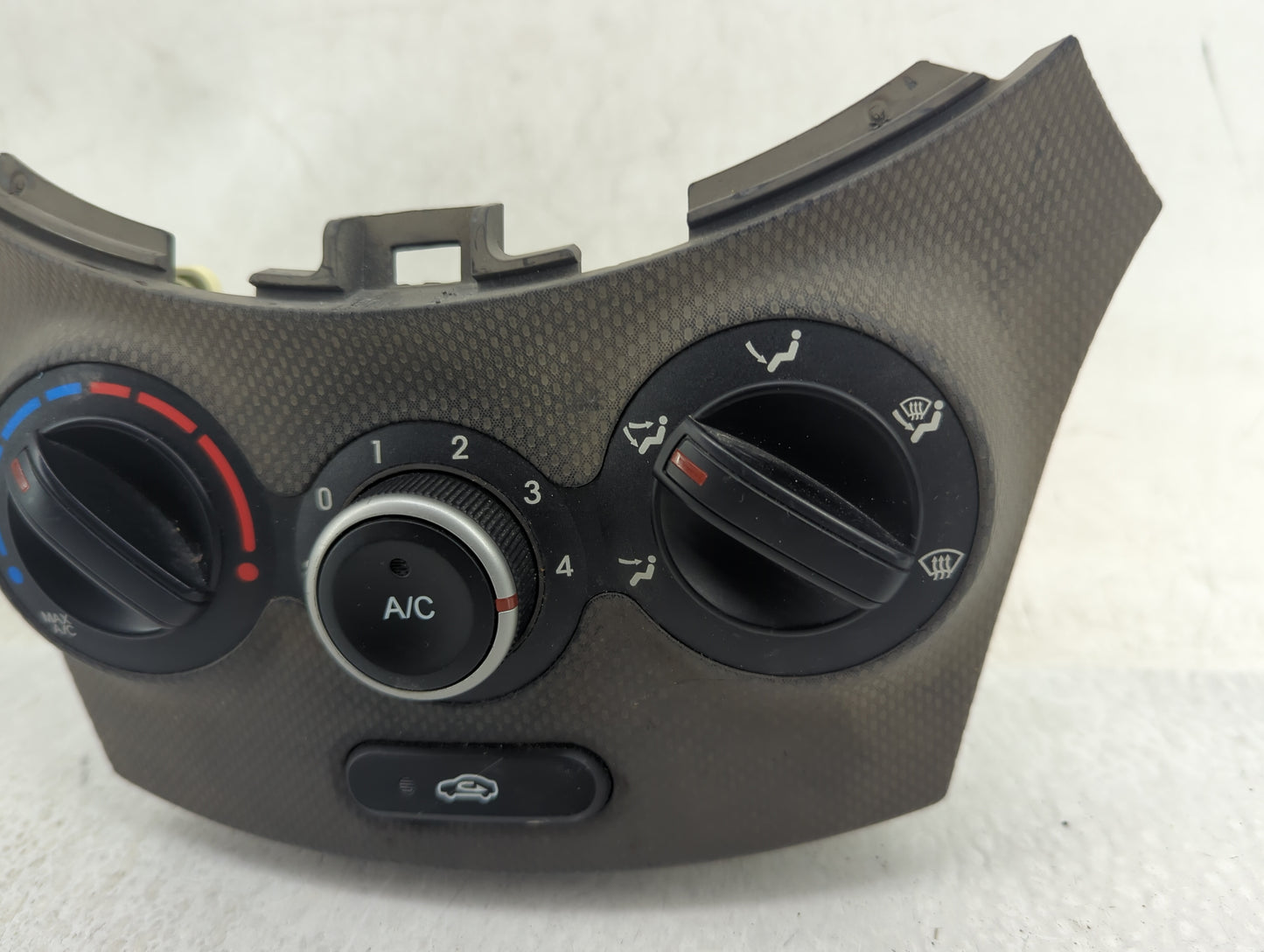 2012-2014 Hyundai Accent Climate Control Module Temperature AC/Heater Replacement P/N:97250-1R161 Fits Fits 2012 2013 2014 O