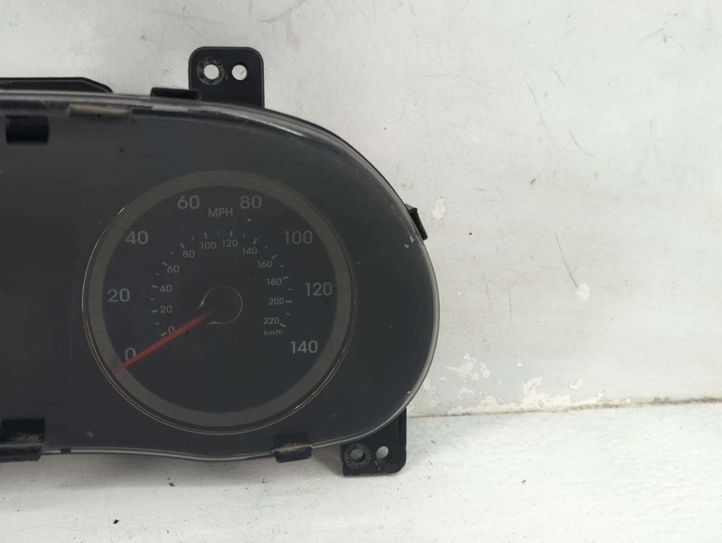 2013-2014 Hyundai Accent Instrument Cluster Speedometer Gauges P/N:94001-1R005 Fits Fits 2013 2014 OEM Used Auto Parts - Oem