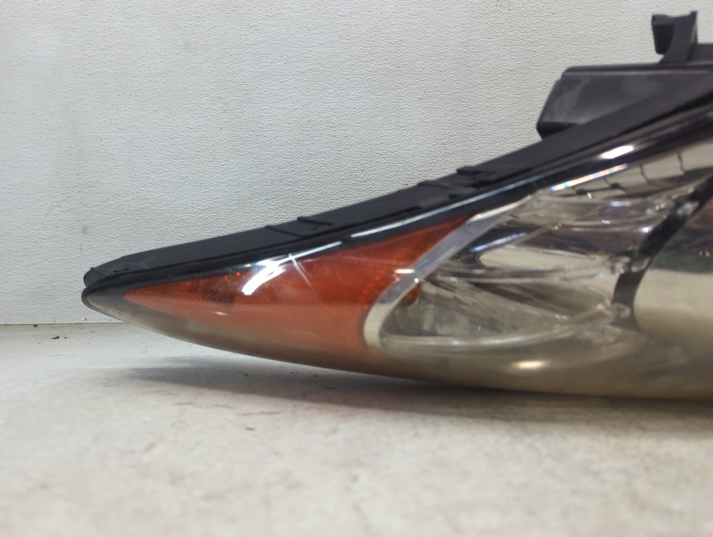 2012-2014 Hyundai Accent Driver Left Oem Head Light Headlight Lamp - Oemusedautoparts1.com