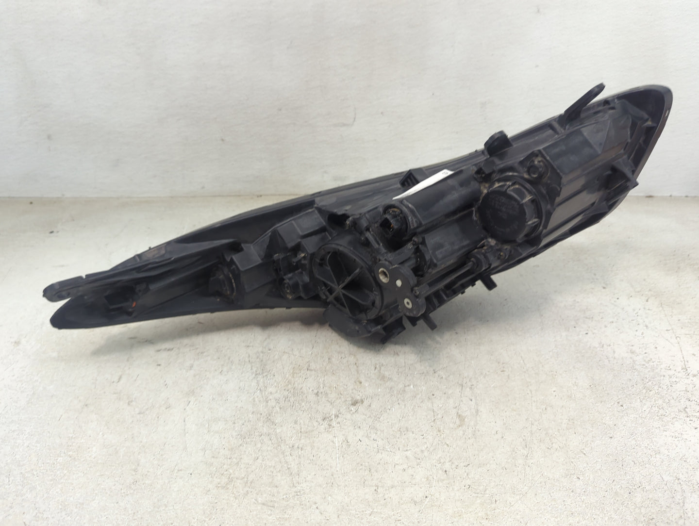 2012-2014 Hyundai Accent Driver Left Oem Head Light Headlight Lamp - Oemusedautoparts1.com