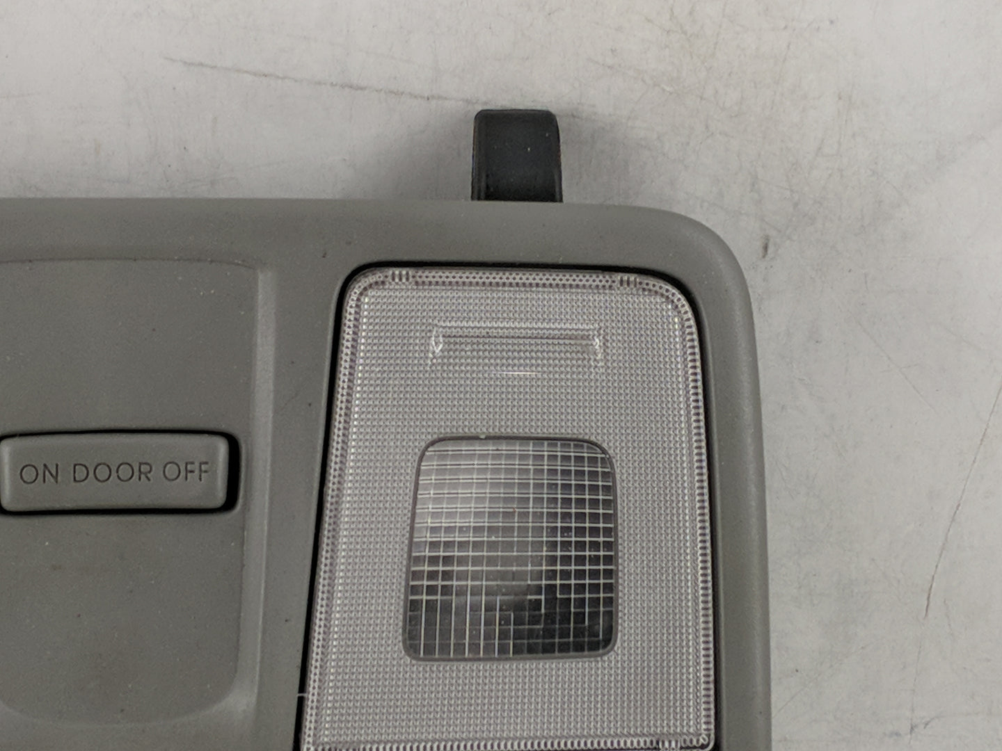 2012-2017 Hyundai Accent Overhead Roof Console Gray - Oemusedautoparts1.com