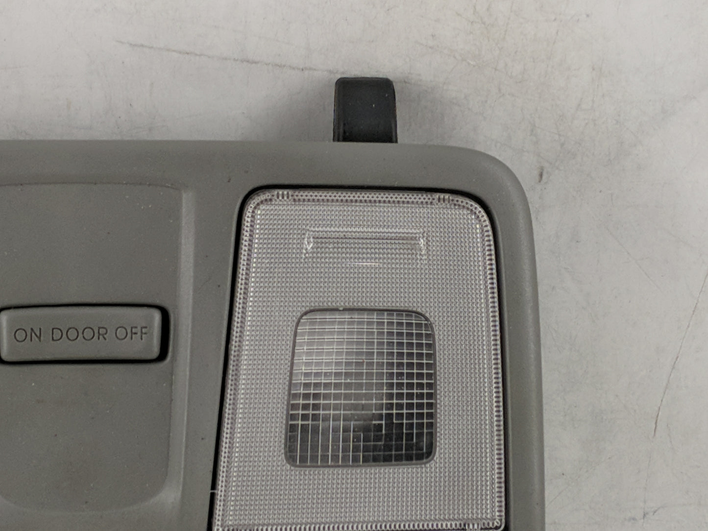 2012-2017 Hyundai Accent Overhead Roof Console Gray - Oemusedautoparts1.com