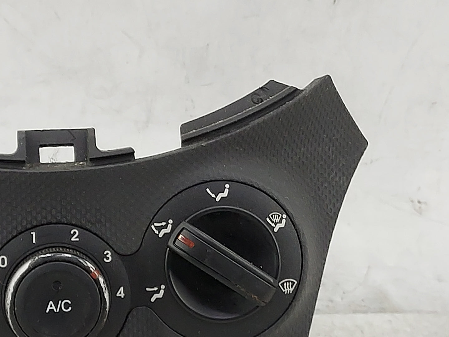 2012-2014 Hyundai Accent Climate Control Module Temperature AC/Heater Replacement P/N:97250-1RBL0 1405290027 Fits OEM Used A