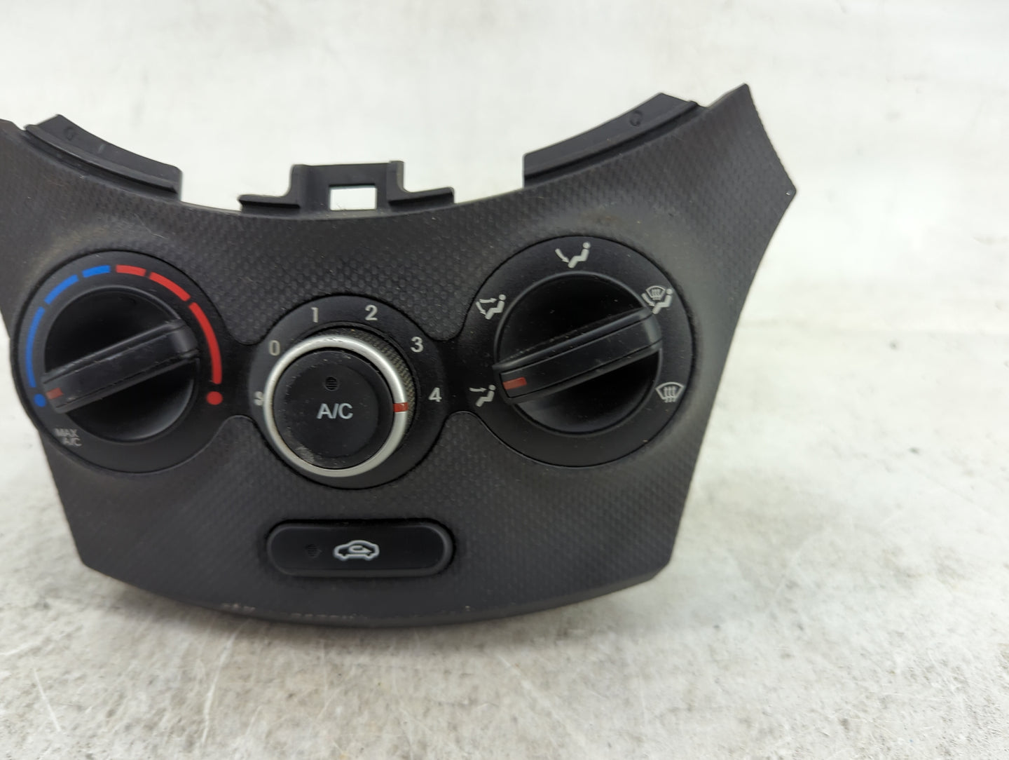 2012-2014 Hyundai Accent Climate Control Module Temperature AC/Heater Replacement P/N:97250-1RBL0 97250-1RBL09Y Fits OEM Use