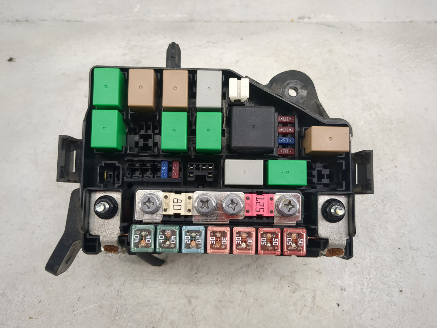 2013-2014 Hyundai Accent Fusebox Fuse Box Panel Relay Module Fits Fits 2013 2014 OEM Used Auto Parts - Oemusedautoparts1.com