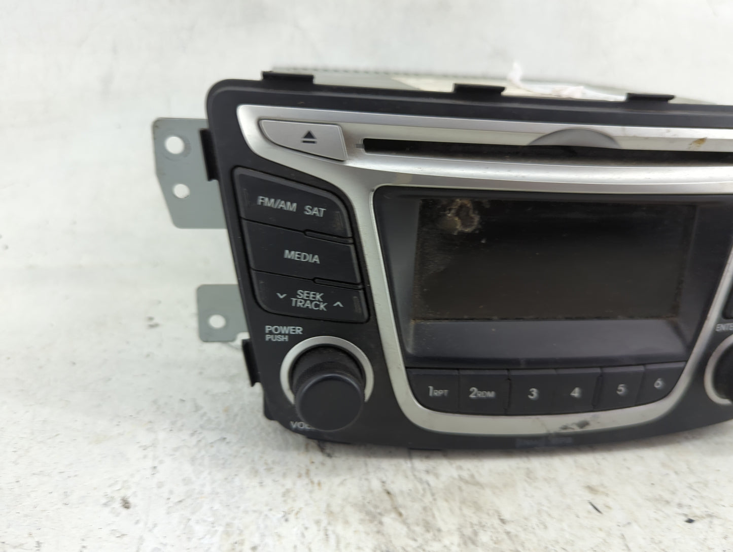 2014 Hyundai Accent Radio AM FM Cd Player Receiver Replacement P/N:96170-1R1104X D54V9TE503313N Fits OEM Used Auto Parts - O
