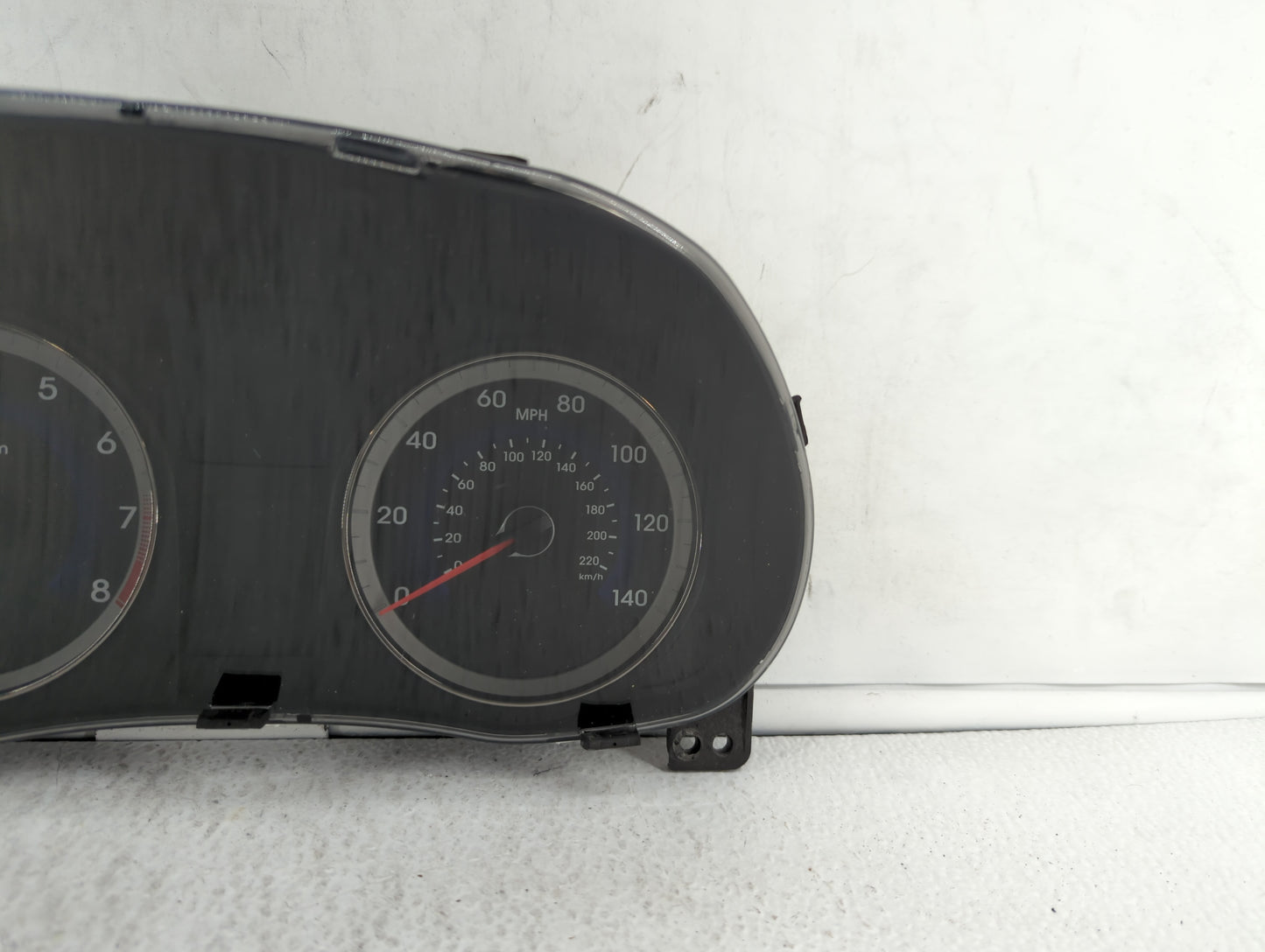 2013-2014 Hyundai Accent Instrument Cluster Speedometer Gauges P/N:94001-1R005 Fits Fits 2013 2014 OEM Used Auto Parts - Oem