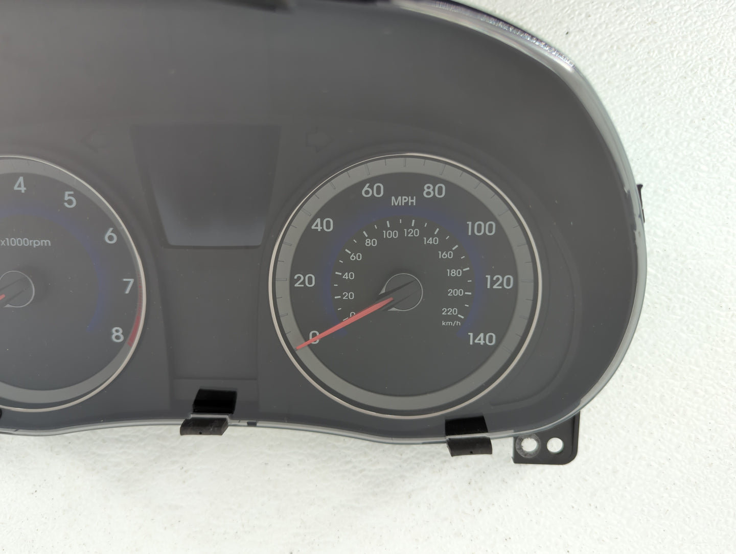 2013-2014 Hyundai Accent Instrument Cluster Speedometer Gauges P/N:94001-1R015 Fits Fits 2013 2014 OEM Used Auto Parts - Oem