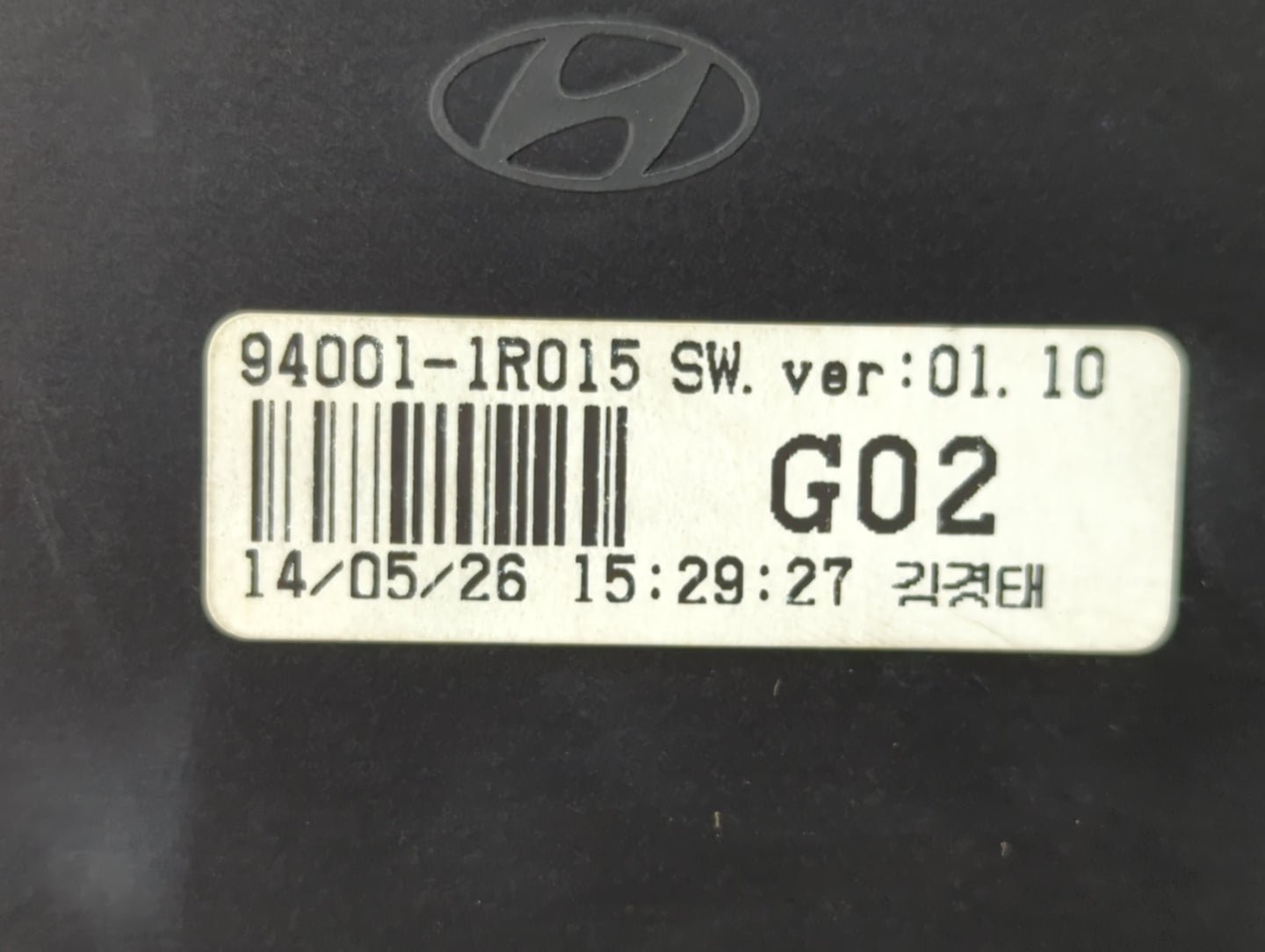 2013-2014 Hyundai Accent Instrument Cluster Speedometer Gauges P/N:94001-1R015 Fits Fits 2013 2014 OEM Used Auto Parts - Oem
