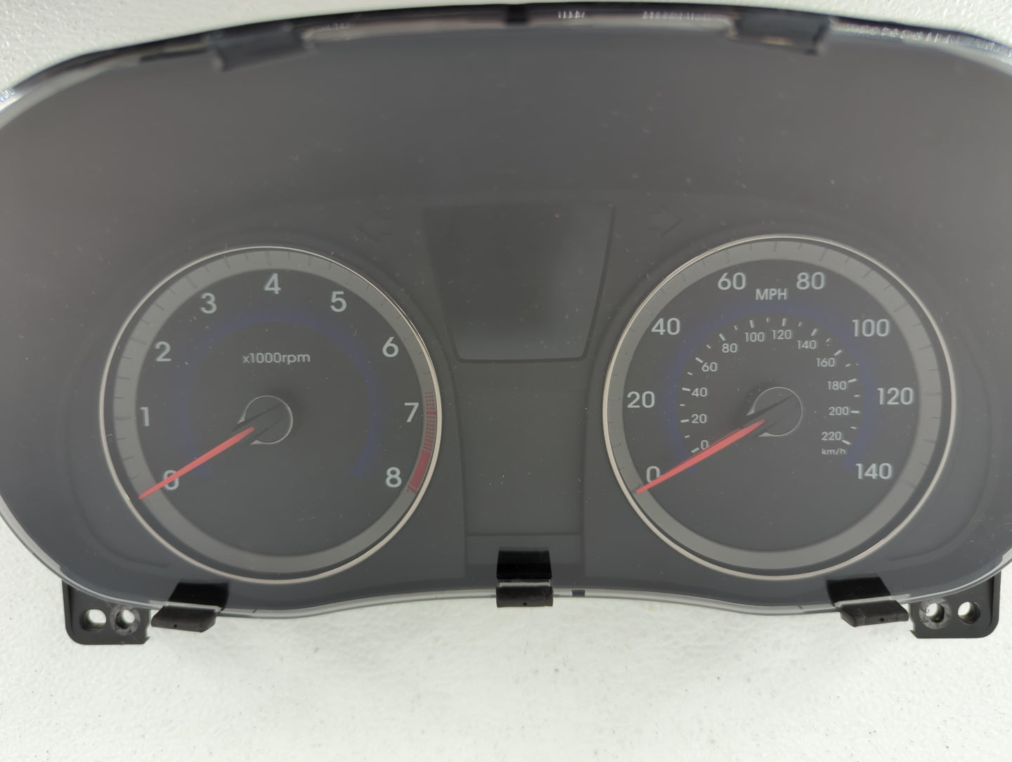 2013-2014 Hyundai Accent Instrument Cluster Speedometer Gauges P/N:94001-1R005 Fits Fits 2013 2014 OEM Used Auto Parts - Oem