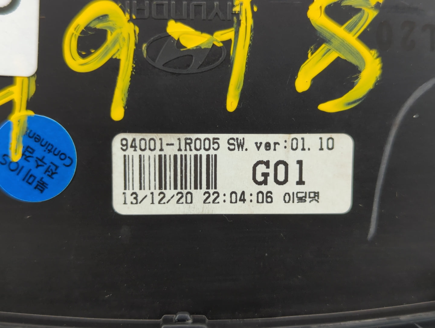 2013-2014 Hyundai Accent Instrument Cluster Speedometer Gauges P/N:94001-1R005 Fits Fits 2013 2014 OEM Used Auto Parts - Oem