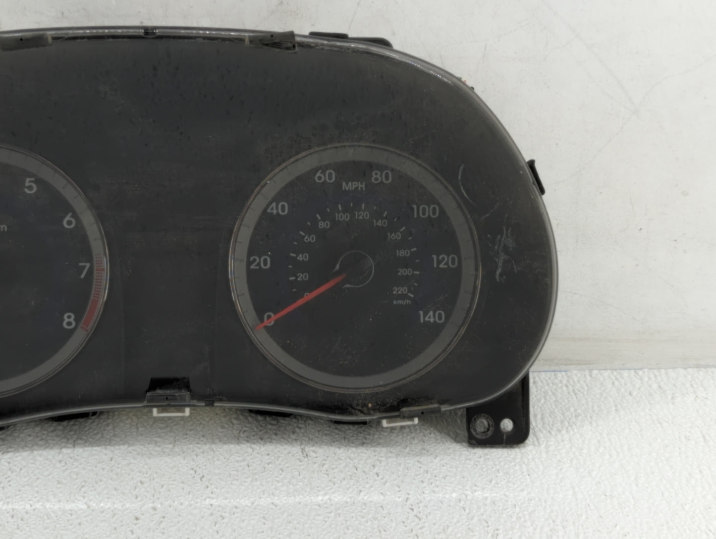 2013-2014 Hyundai Accent Instrument Cluster Speedometer Gauges P/N:94001-1R005 Fits Fits 2013 2014 OEM Used Auto Parts - Oem