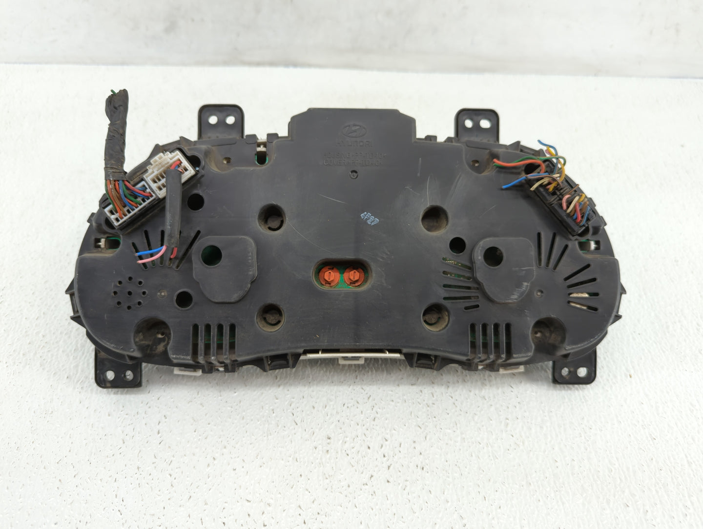2013-2014 Hyundai Accent Instrument Cluster Speedometer Gauges P/N:94001-1R005 Fits Fits 2013 2014 OEM Used Auto Parts - Oem
