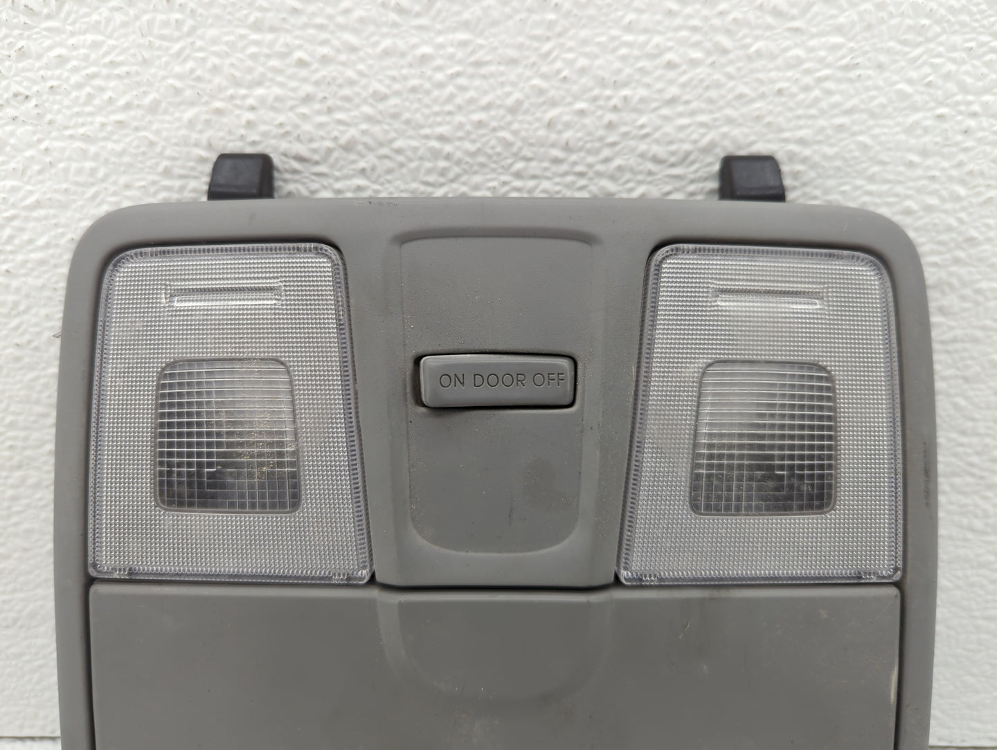 2012-2017 Hyundai Accent Overhead Roof Console Grey 461518 - Oemusedautoparts1.com