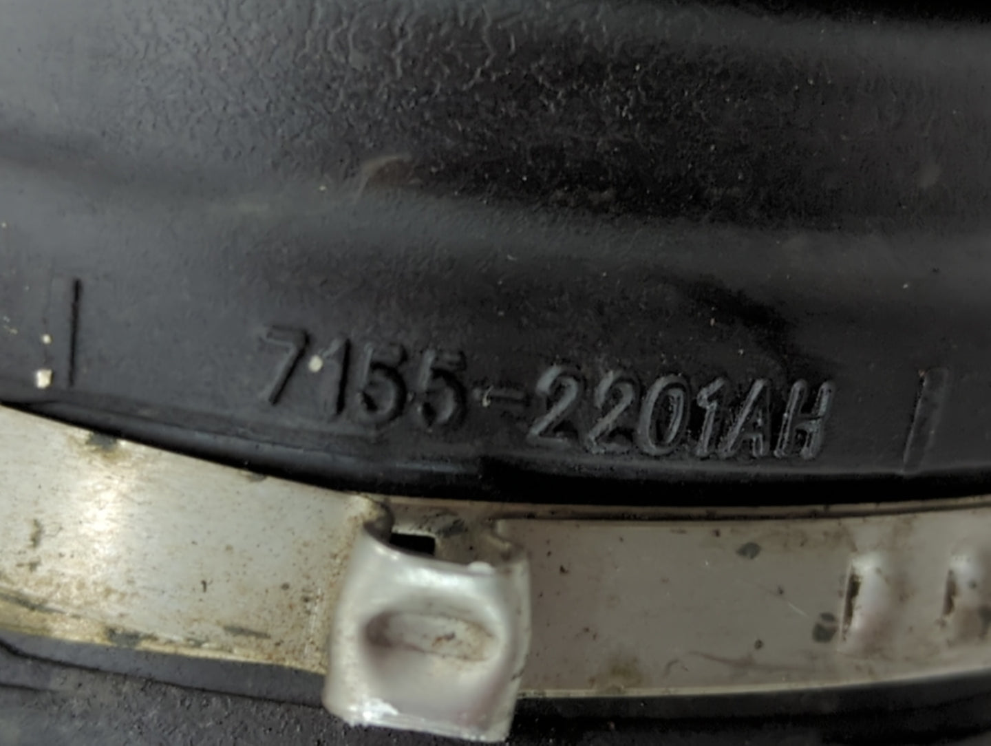 2012-2017 Hyundai Accent Axle Shaft Front Passenger Cv C/v - Oemusedautoparts1.com
