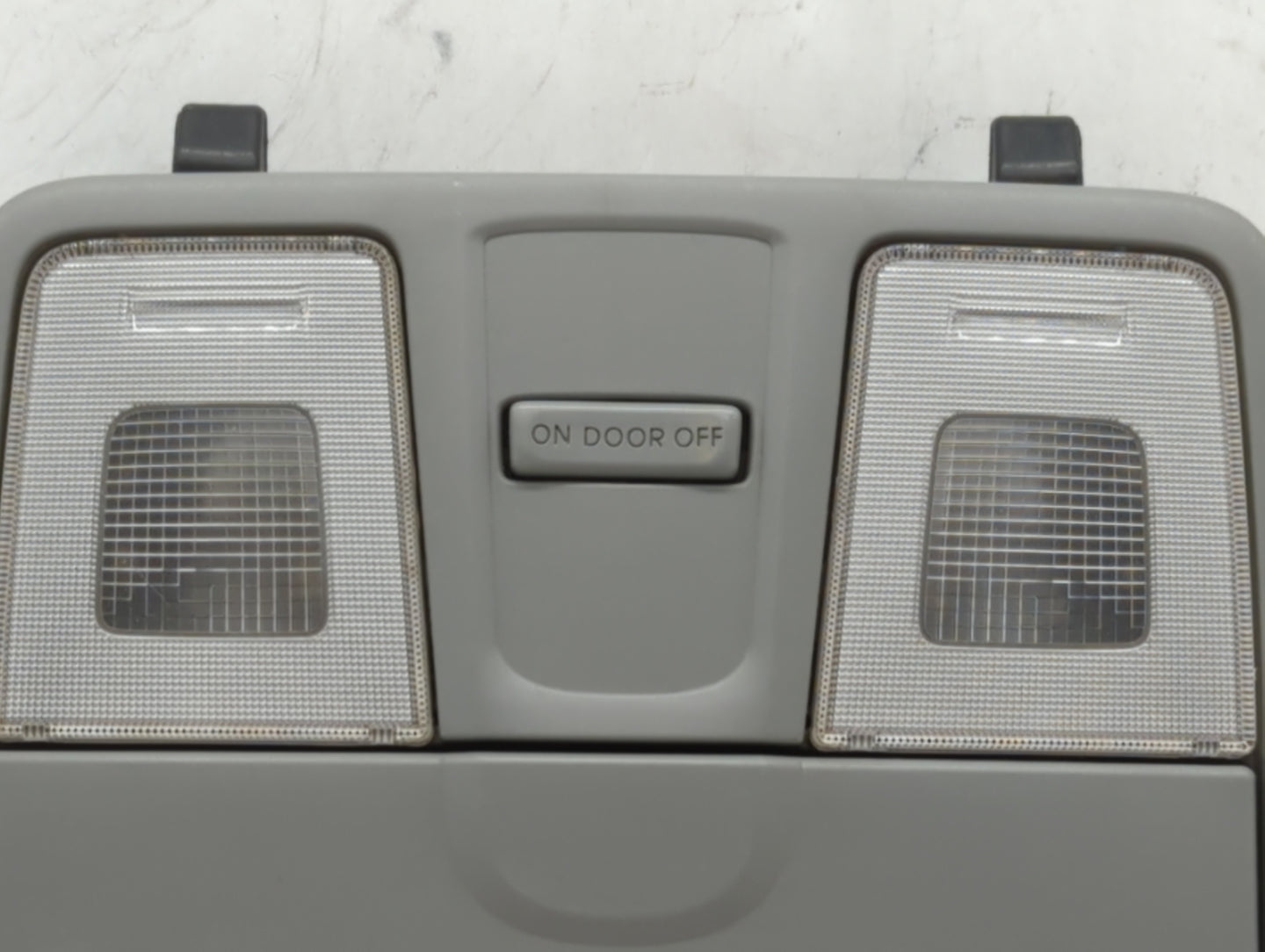 2012-2017 Hyundai Accent Overhead Roof Console Grey 513574 - Oemusedautoparts1.com