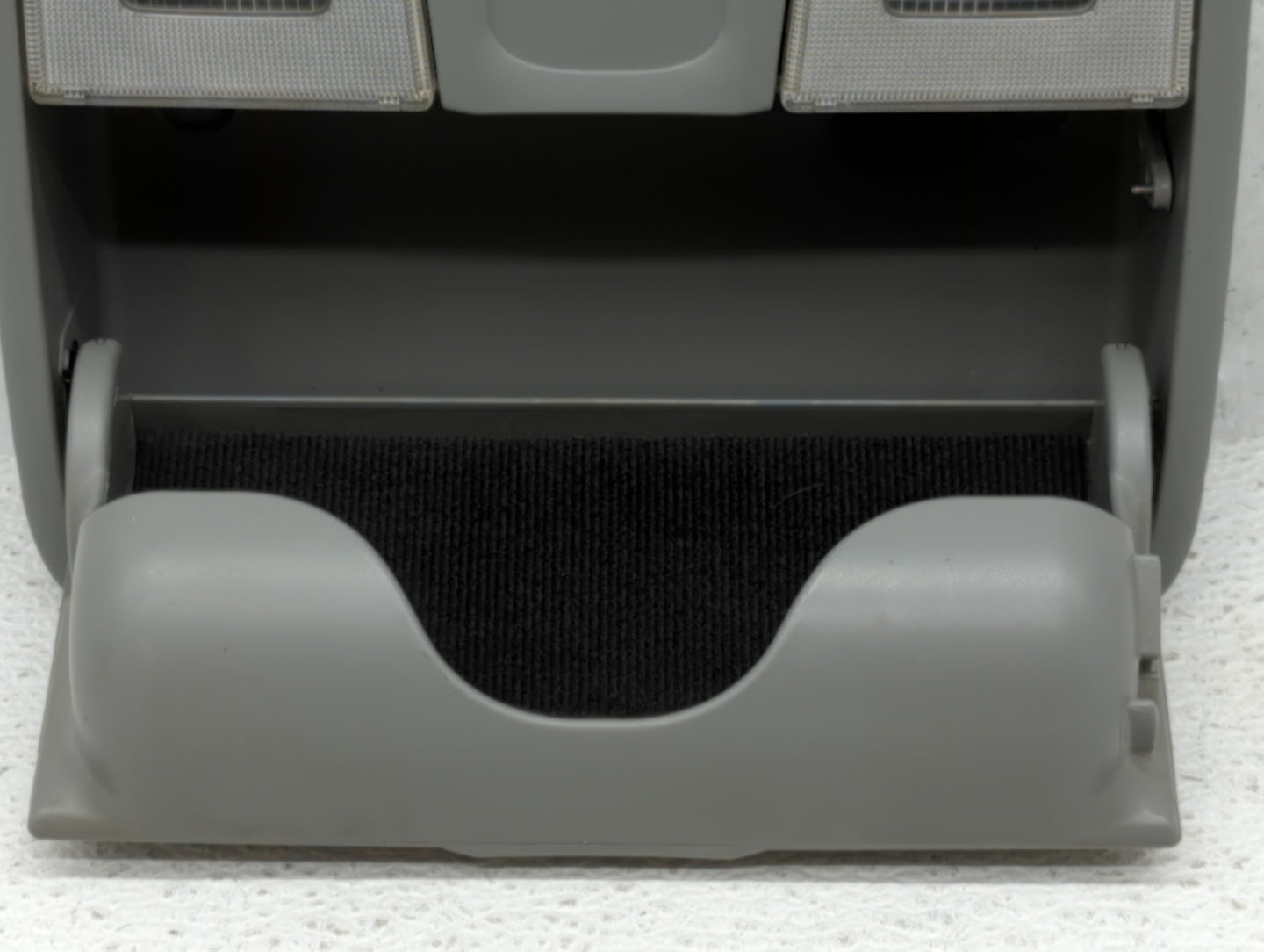 2012-2017 Hyundai Accent Overhead Roof Console Grey 513574 - Oemusedautoparts1.com