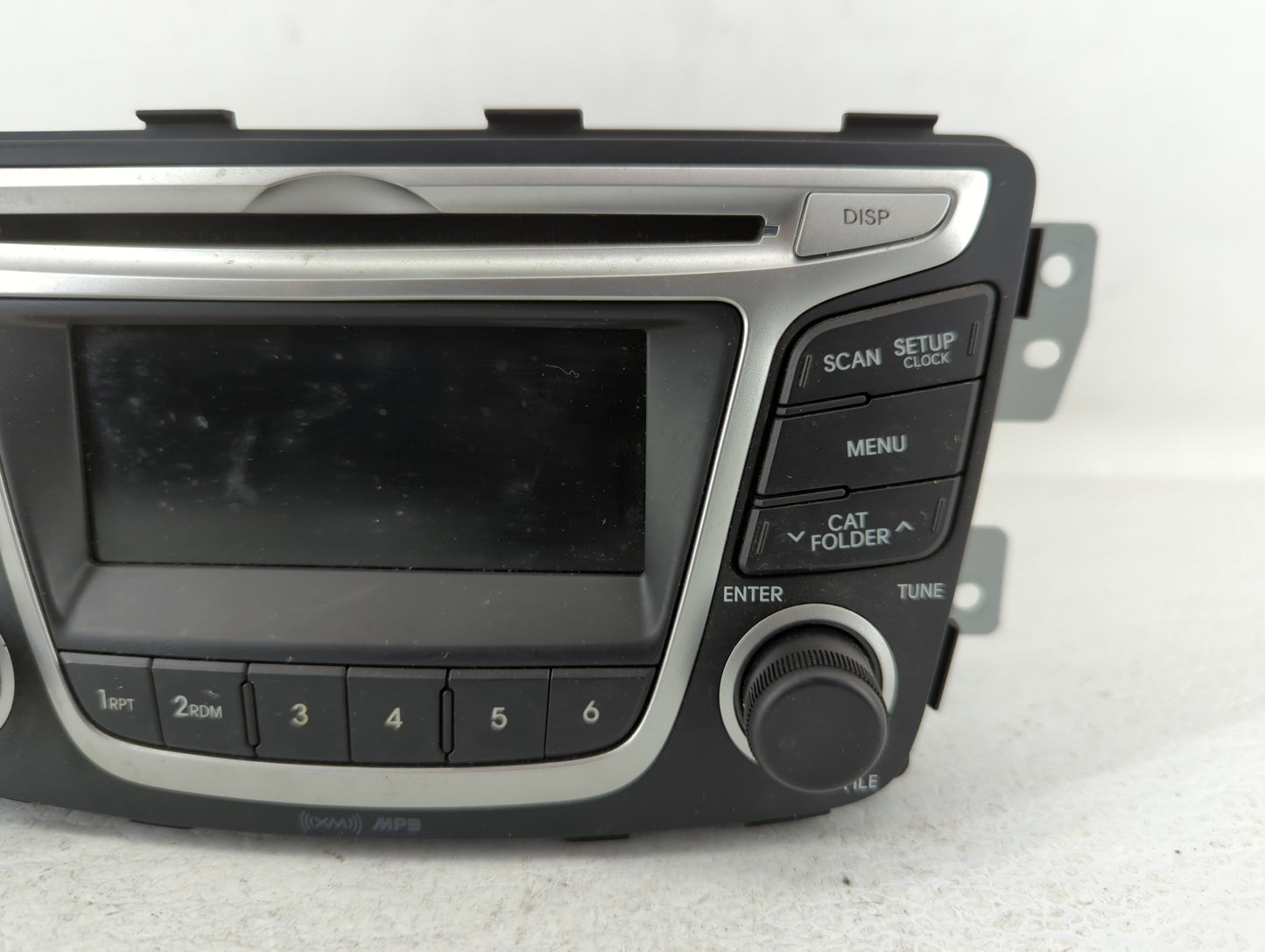 2014-2014 Hyundai Accent Am Fm Cd Player Radio Receiver - Oemusedautoparts1.com