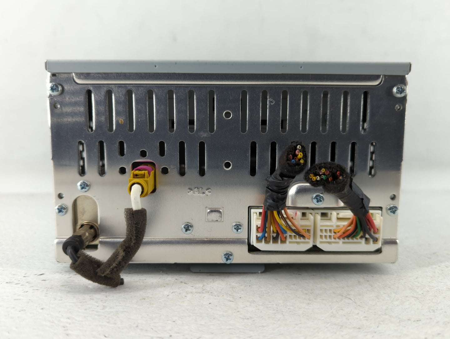 2014-2014 Hyundai Accent Am Fm Cd Player Radio Receiver - Oemusedautoparts1.com