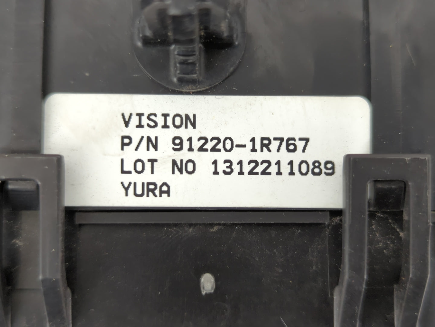 2013-2014 Hyundai Accent Fusebox Fuse Box Panel Relay Module P/N:91220-1R767 91220-1R707, 91220-1R627 Fits Fits 2013 2014 OE
