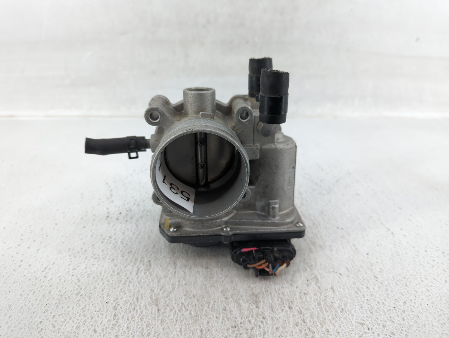 2012-2019 Hyundai Accent Throttle Body P/N:35100-2B300 Fits Fits 2012 2013 2014 2015 2016 2017 2018 2019 OEM Used Auto Parts