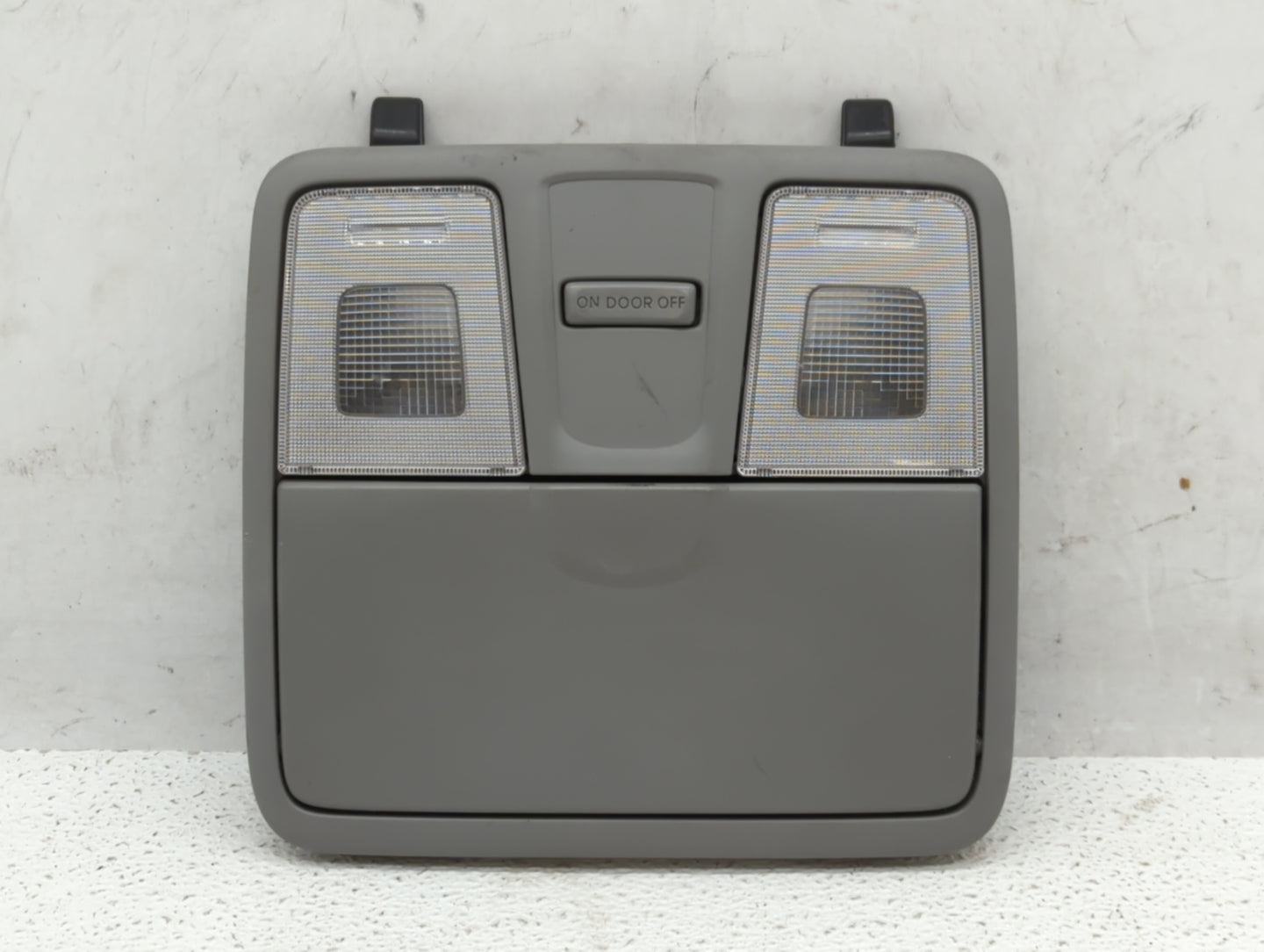 2012-2017 Hyundai Accent Overhead Roof Console 535246 - Oemusedautoparts1.com
