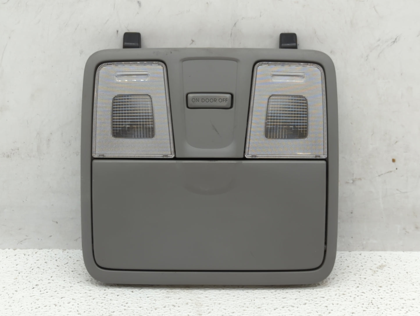 2012-2017 Hyundai Accent Overhead Roof Console 535246 - Oemusedautoparts1.com
