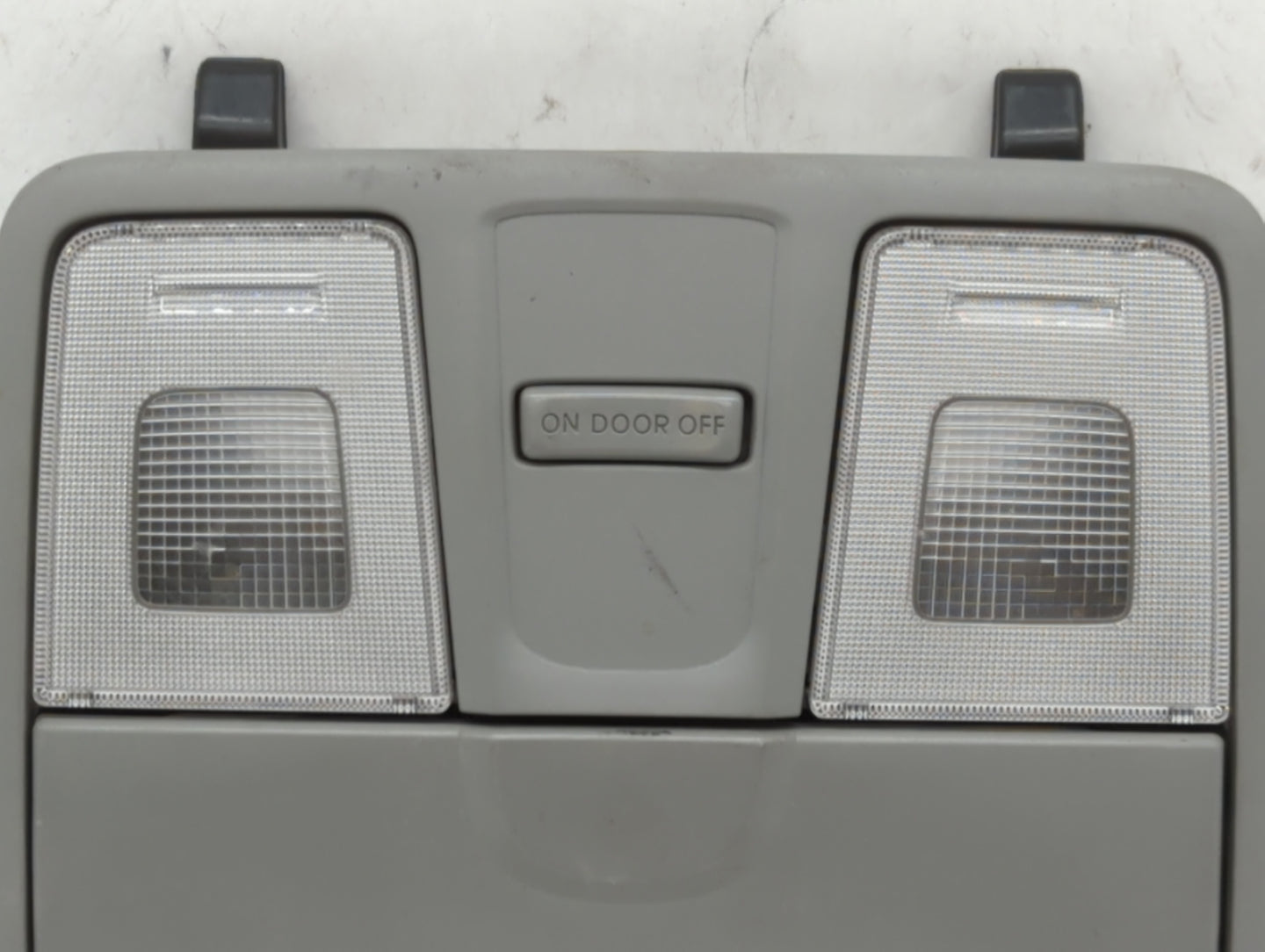 2014 Hyundai Accent Overhead Roof Console - Oemusedautoparts1.com